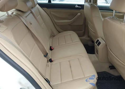 2007 Volkswagen Jetta Wolfsburg Edition z USA, uszkodzony, nr VIN 3VWEF71K67M071141